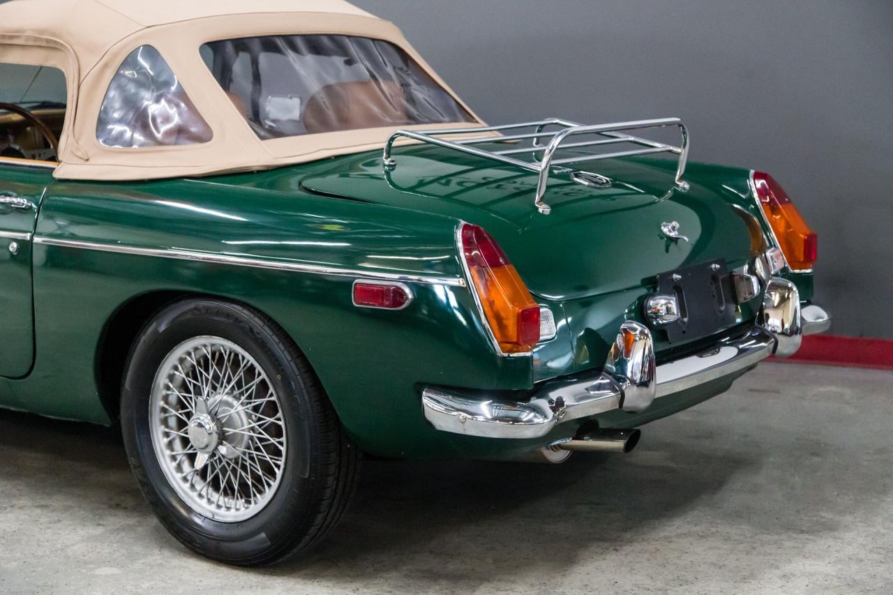 1974 MG MGB with OVERDRIVE