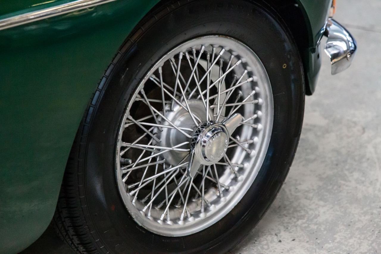 1974 MG MGB with OVERDRIVE