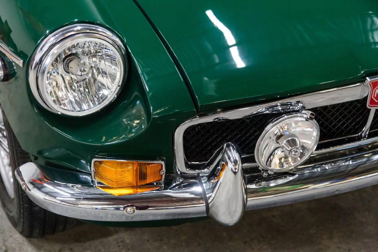 1974 MG MGB with OVERDRIVE