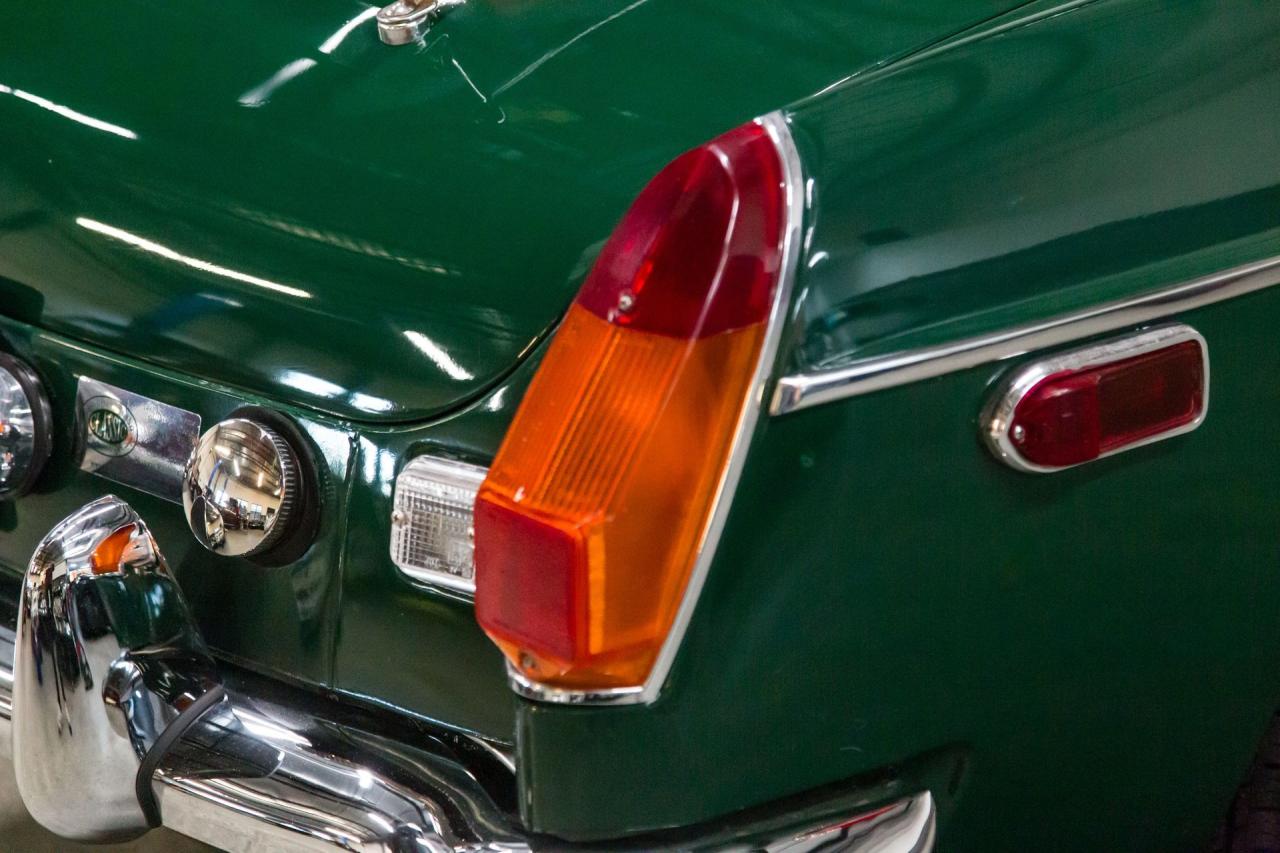 1974 MG MGB with OVERDRIVE