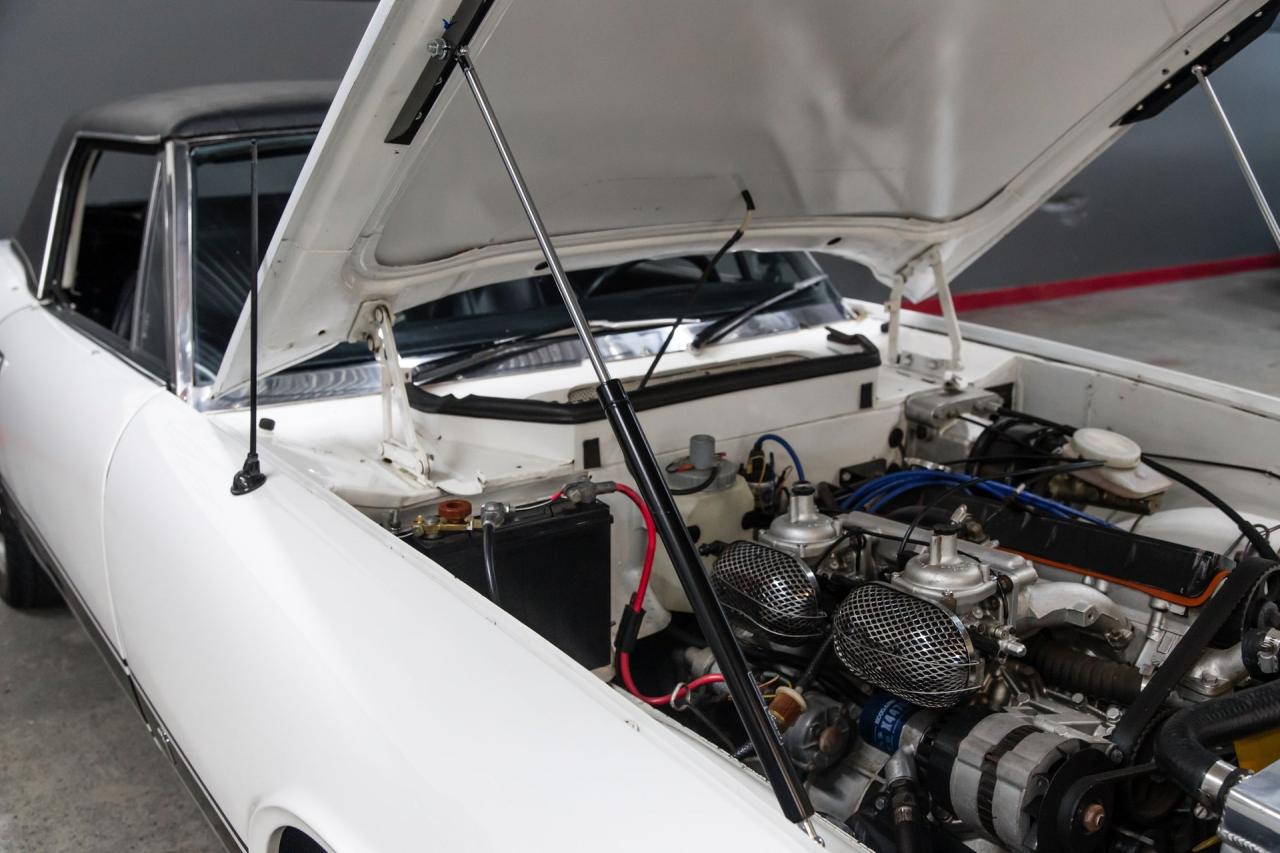 1974 Jensen Jenson Healey MK II