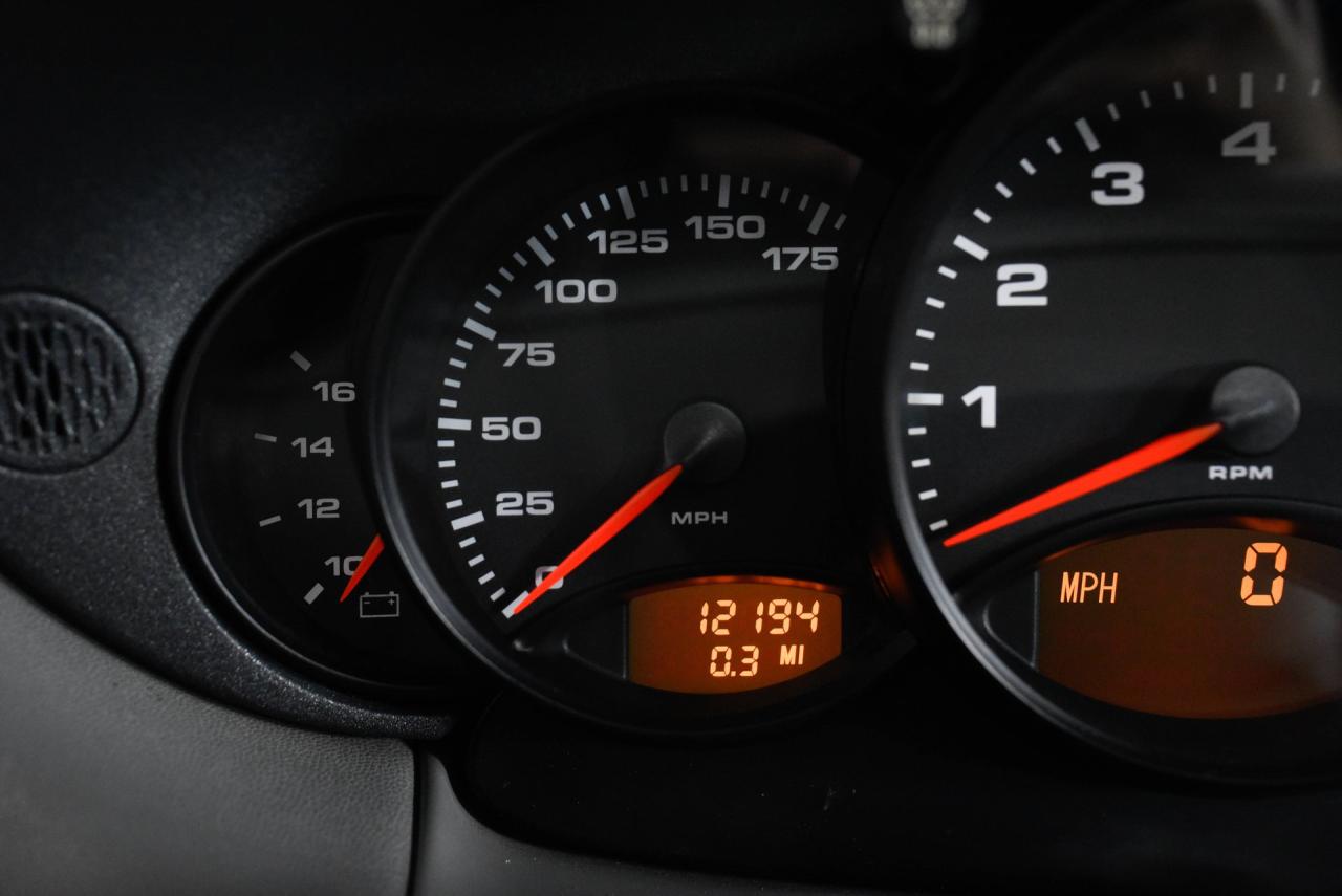 1999 Porsche 12130 mile 911/996 CABRIOLET