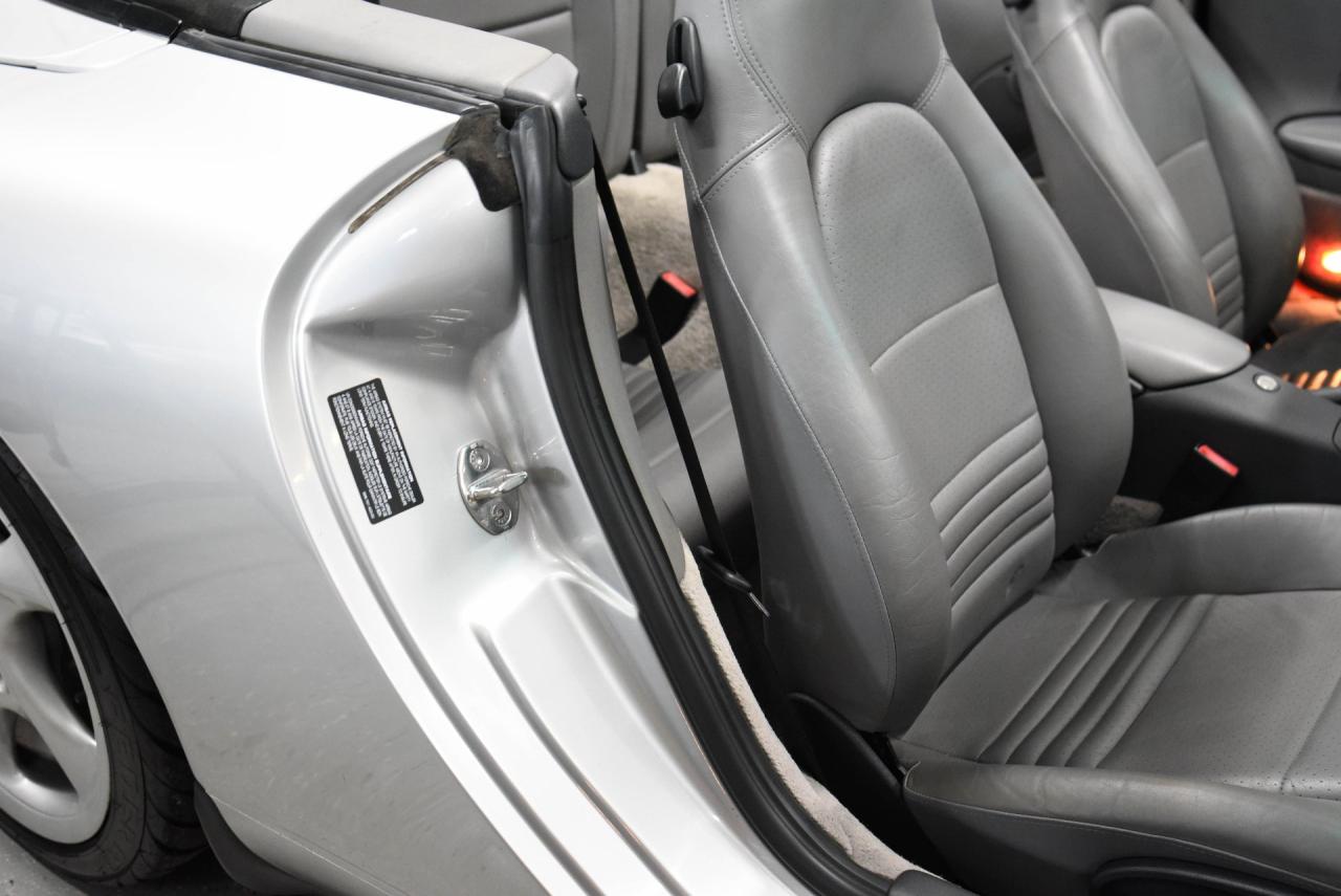 1999 Porsche 12130 mile 911/996 CABRIOLET