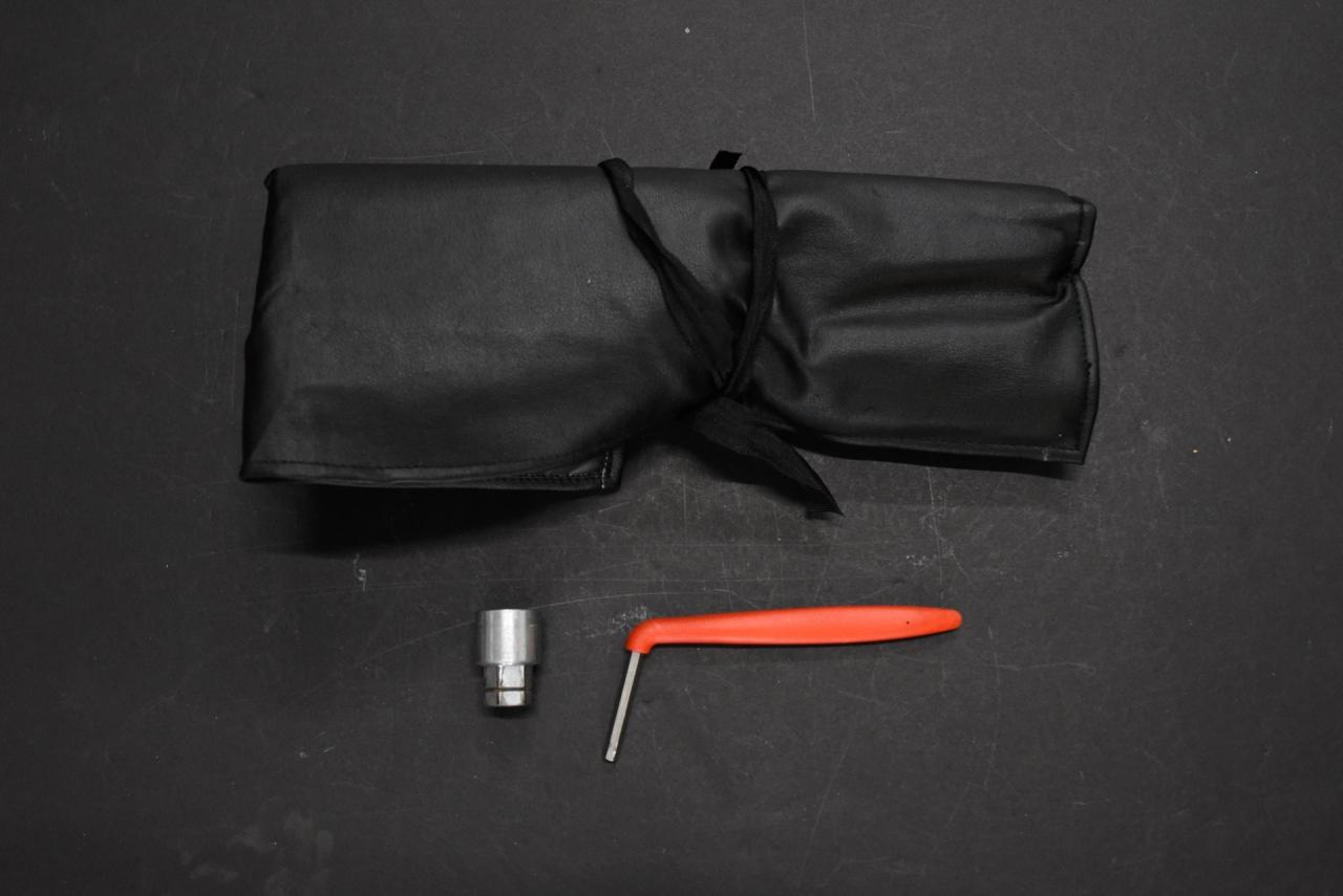 1999 Porsche 12130 mile 911/996 CABRIOLET