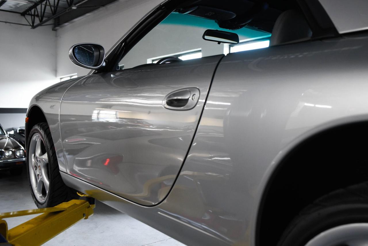 1999 Porsche 12130 mile 911/996 CABRIOLET