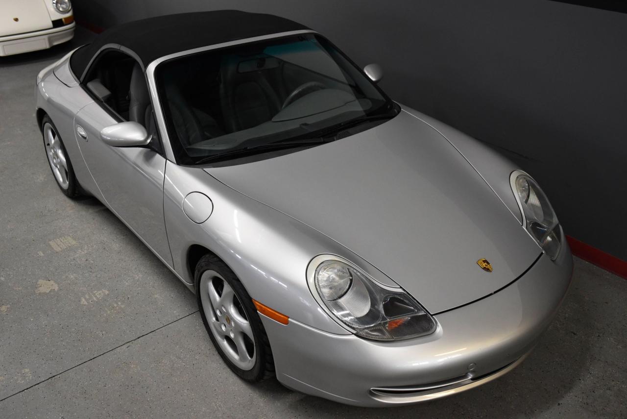 1999 Porsche 12130 mile 911/996 CABRIOLET