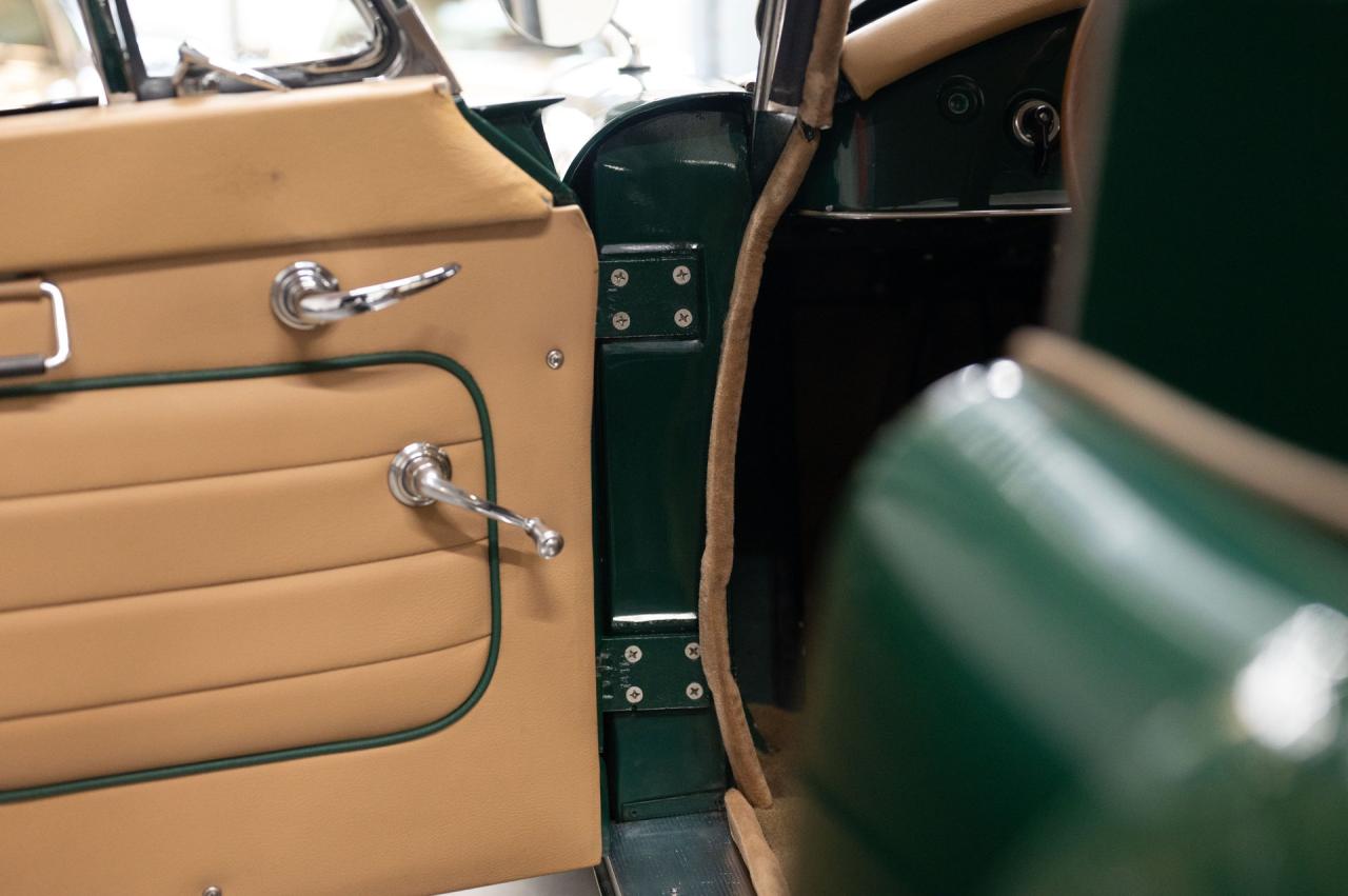 1961 MGA 1600 COUPE A Coupe