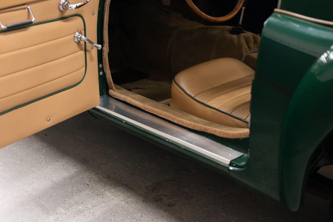 1961 MGA 1600 COUPE A Coupe