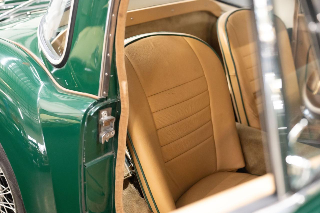 1961 MGA 1600 COUPE A Coupe