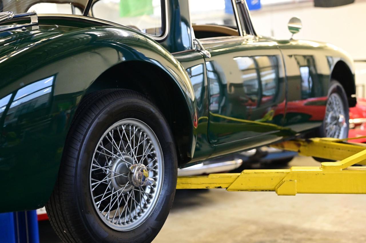 1961 MGA 1600 COUPE A Coupe