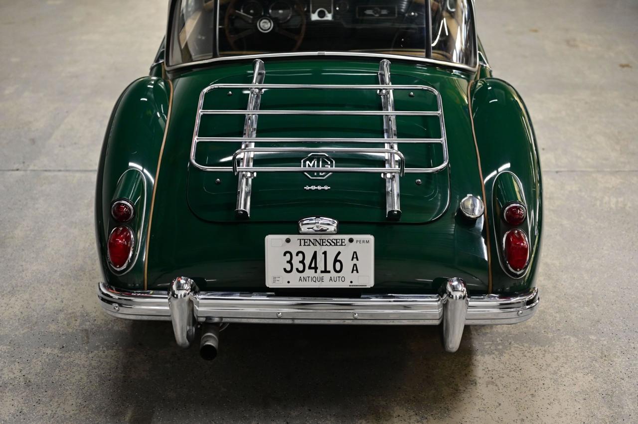 1961 MGA 1600 COUPE A Coupe