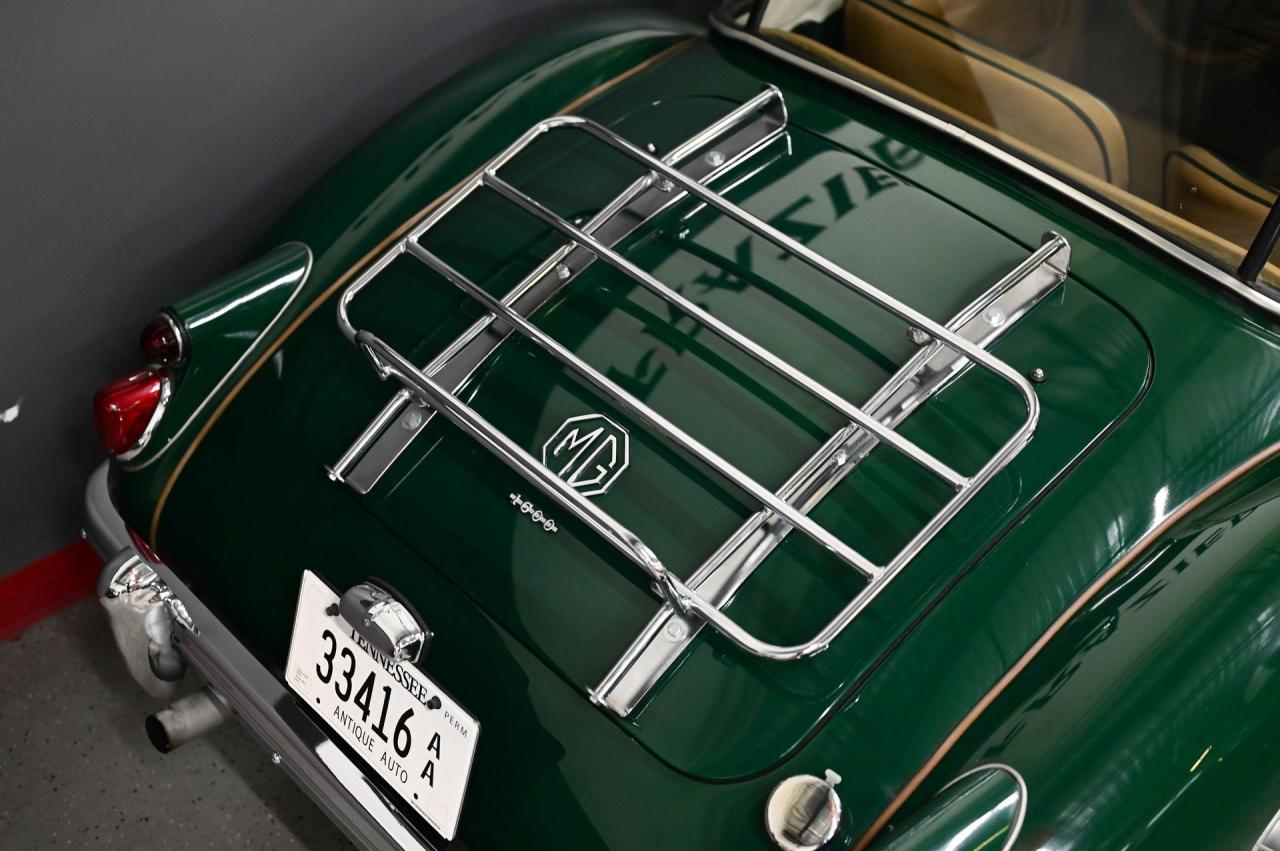 1961 MGA 1600 COUPE A Coupe