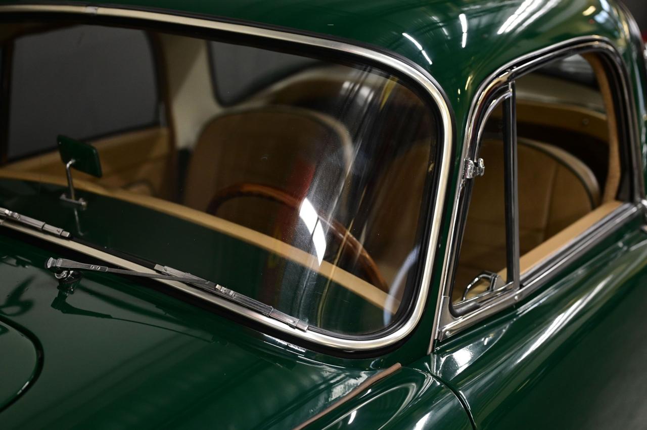 1961 MGA 1600 COUPE A Coupe