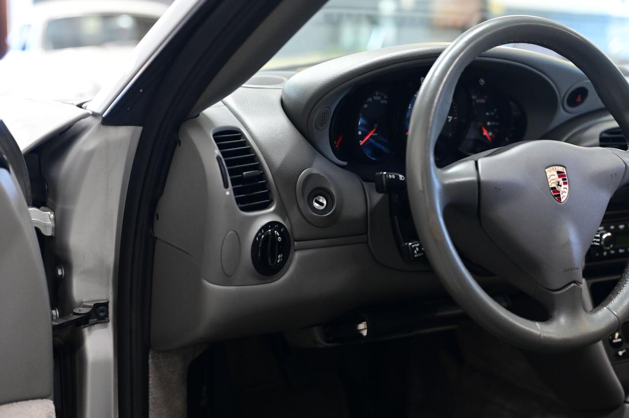 2001 Porsche 911/996 C4 Coupe