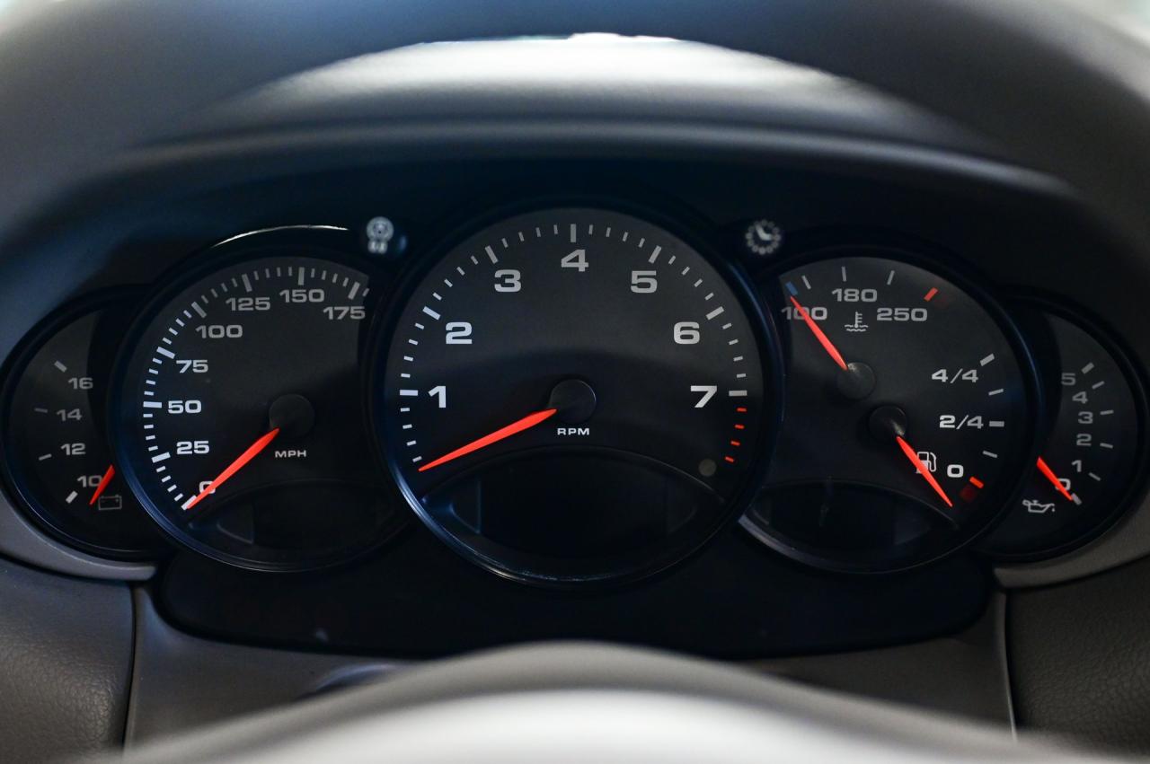 2001 Porsche 911/996 C4 Coupe