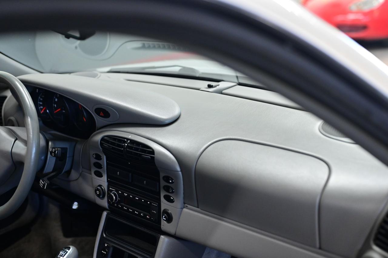 2001 Porsche 911/996 C4 Coupe