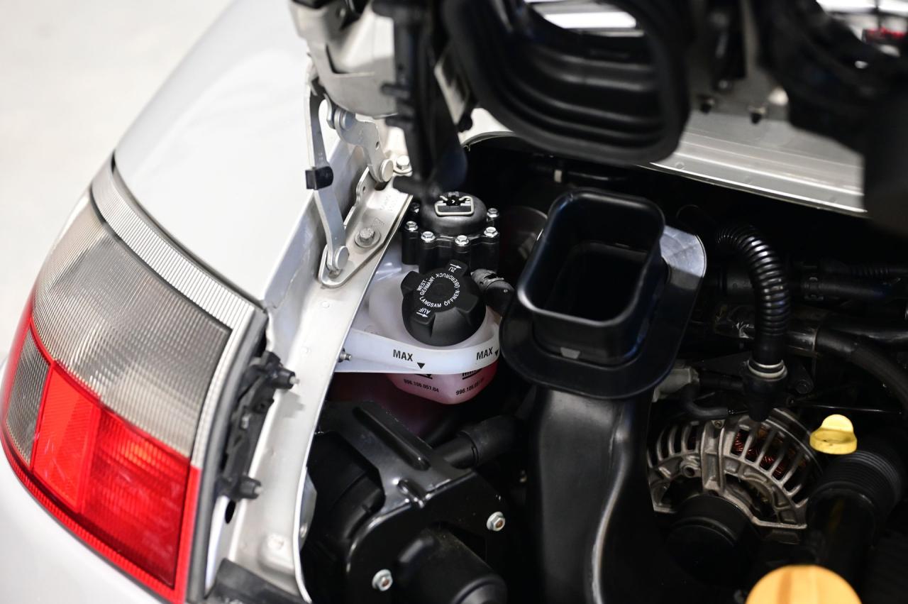 2001 Porsche 911/996 C4 Coupe