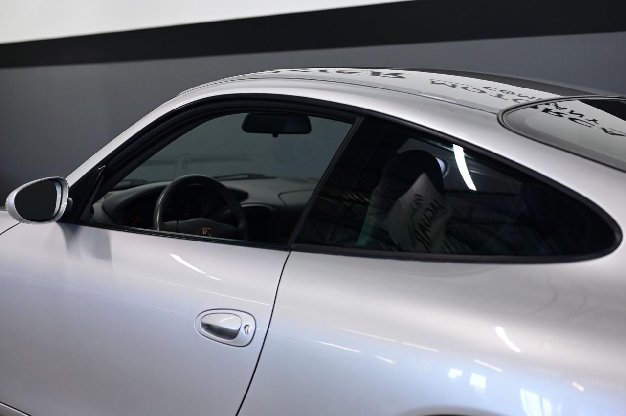 2001 Porsche 911/996 C4 Coupe