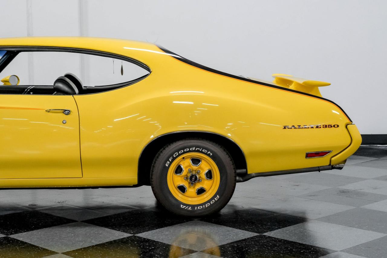 1970 Oldsmobile Cutlass Rallye 350