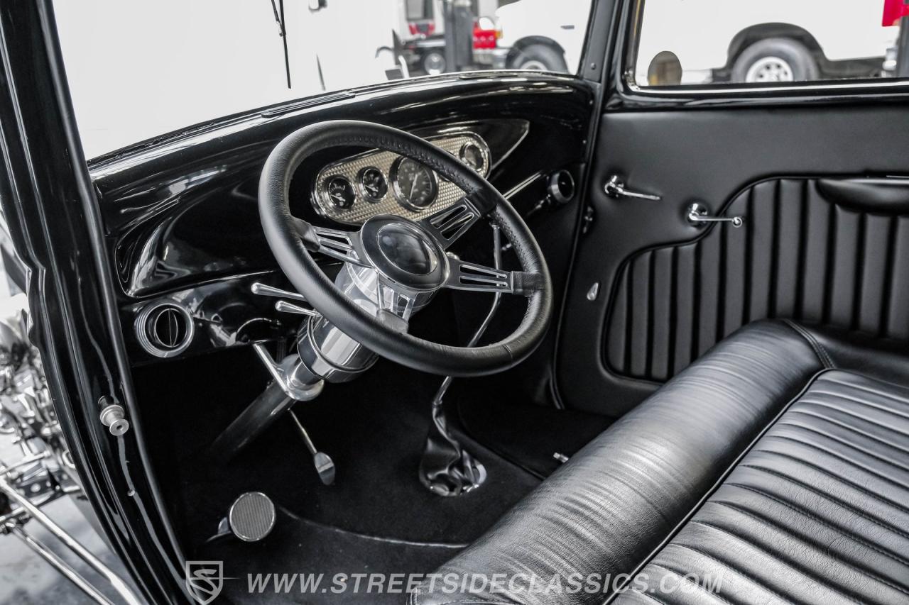 1932 Ford 3-Window Coupe