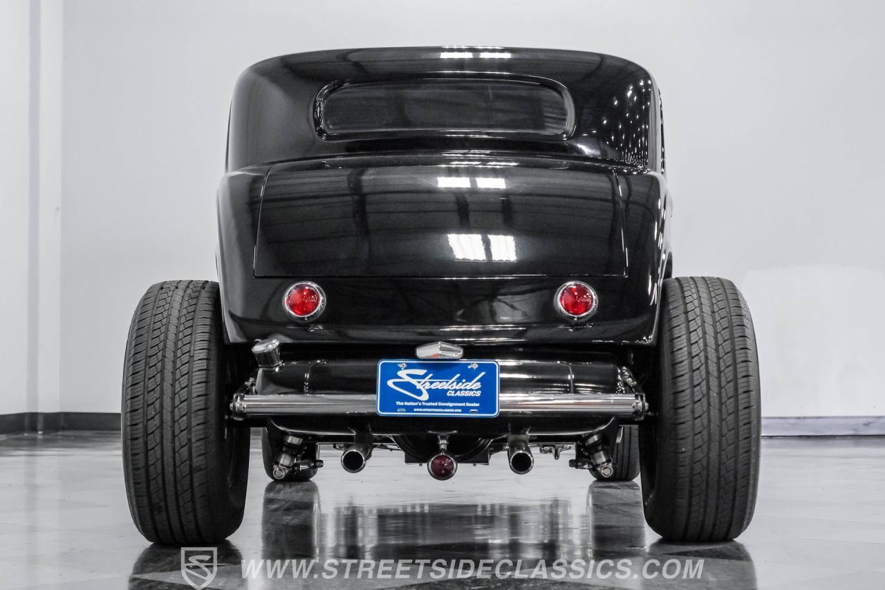 1932 Ford 3-Window Coupe