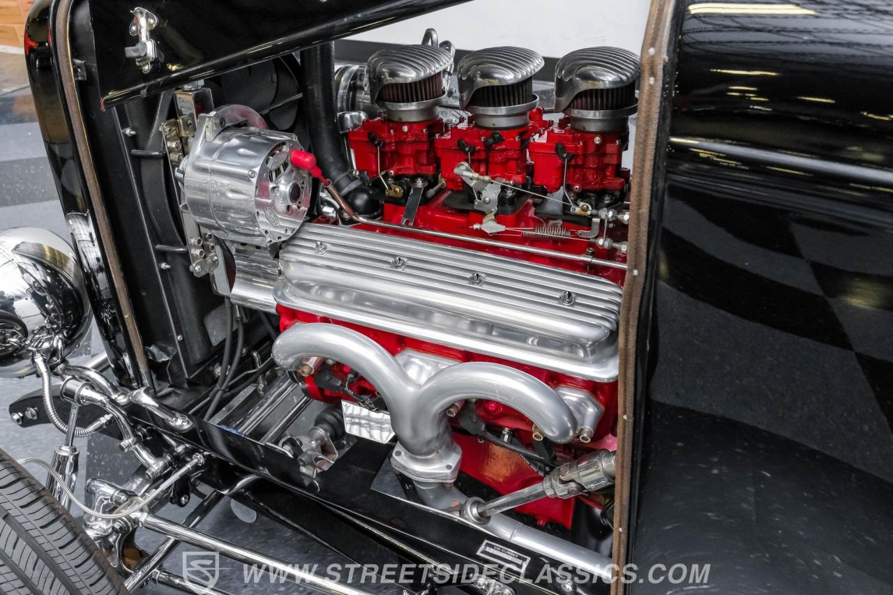 1932 Ford 3-Window Coupe