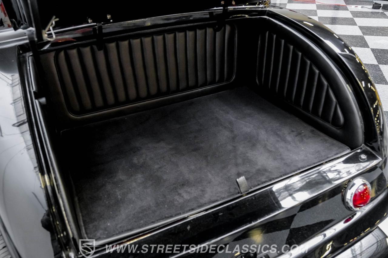 1932 Ford 3-Window Coupe