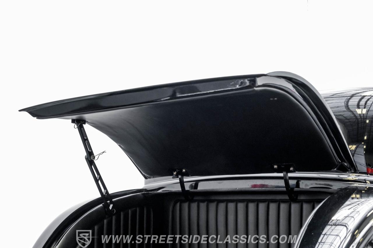 1932 Ford 3-Window Coupe