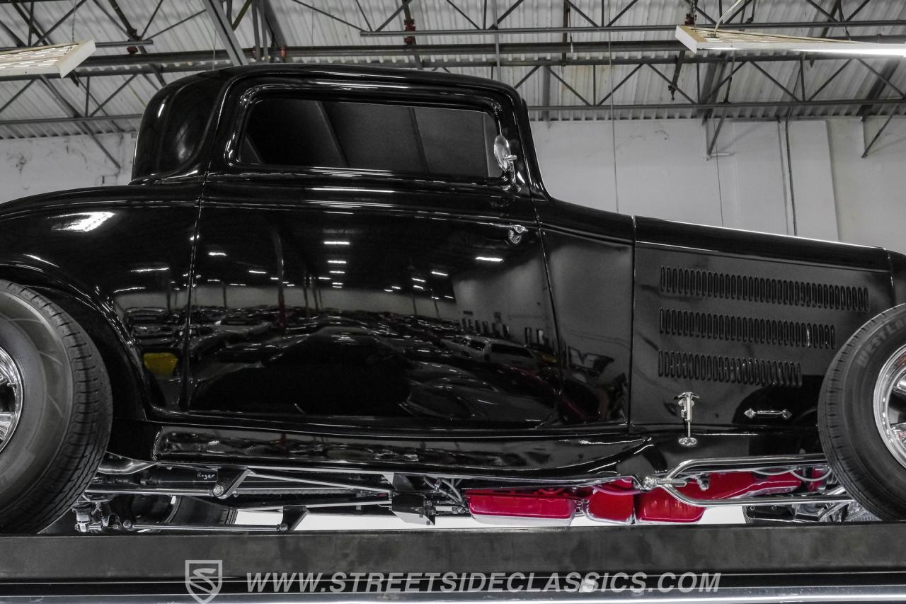 1932 Ford 3-Window Coupe