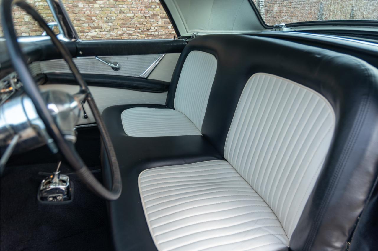 1955 Ford Thunderbird Convertible Coup&eacute; &ldquo;Continental kit&rdquo;