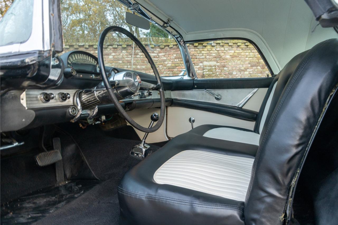 1955 Ford Thunderbird Convertible Coup&eacute; &ldquo;Continental kit&rdquo;