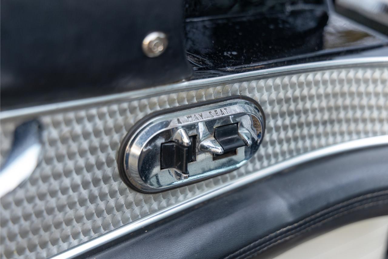 1955 Ford Thunderbird Convertible Coup&eacute; &ldquo;Continental kit&rdquo;