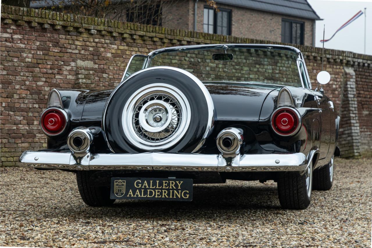 1955 Ford Thunderbird Convertible Coup&eacute; &ldquo;Continental kit&rdquo;