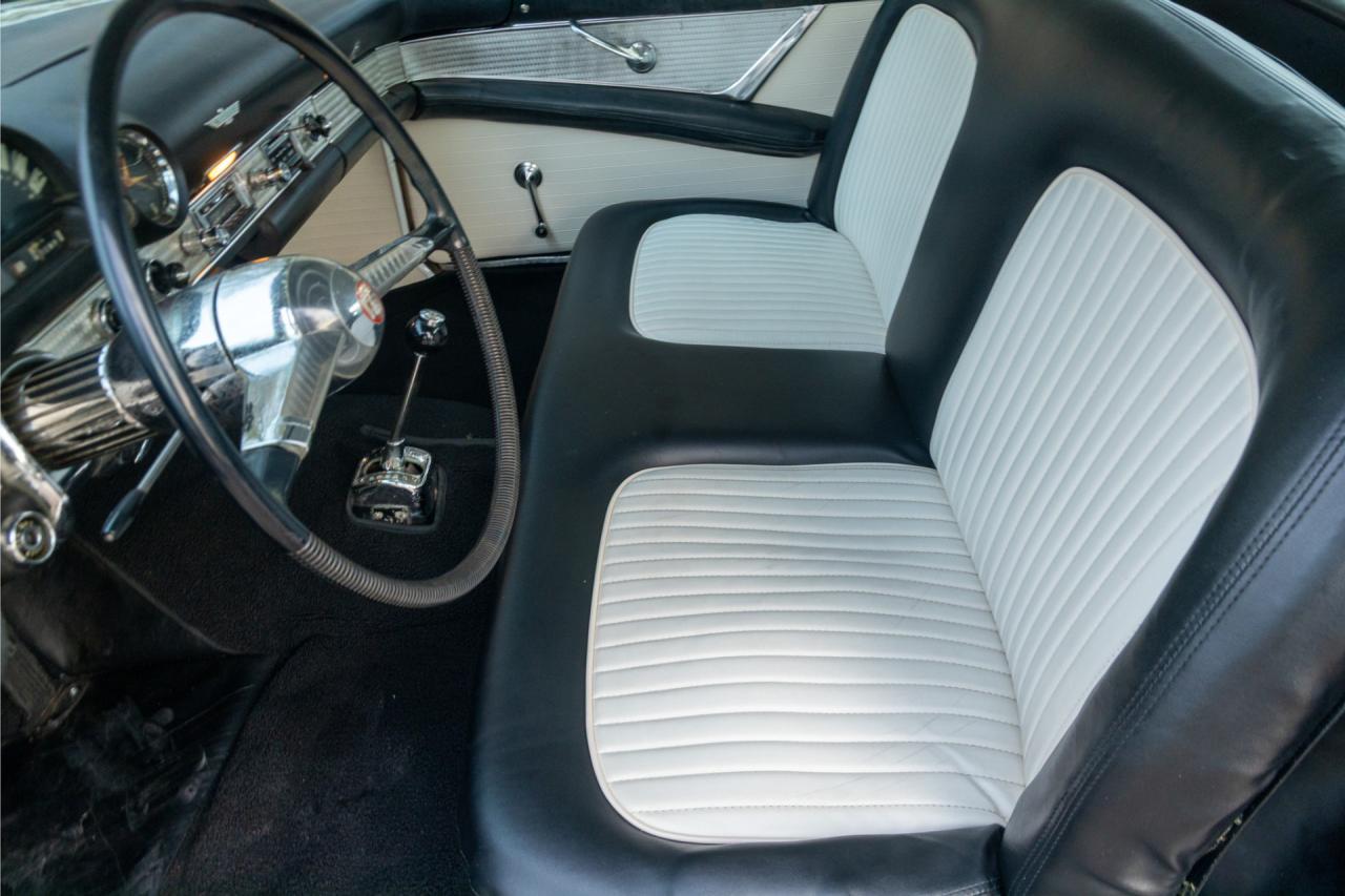 1955 Ford Thunderbird Convertible Coup&eacute; &ldquo;Continental kit&rdquo;