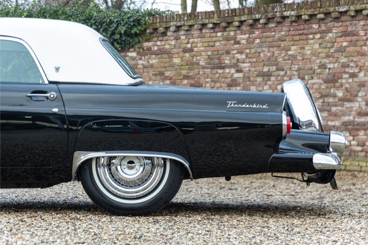 1955 Ford Thunderbird Convertible Coup&eacute; &ldquo;Continental kit&rdquo;