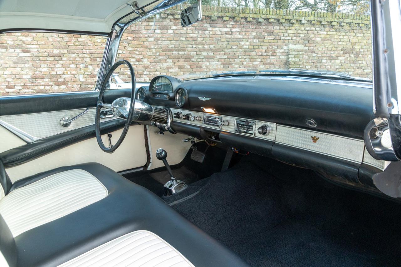 1955 Ford Thunderbird Convertible Coup&eacute; &ldquo;Continental kit&rdquo;