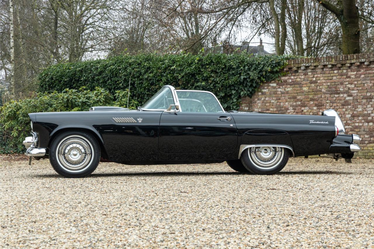 1955 Ford Thunderbird Convertible Coup&eacute; &ldquo;Continental kit&rdquo;