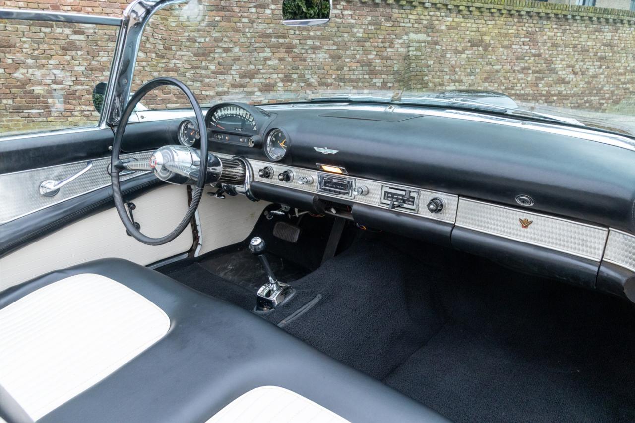 1955 Ford Thunderbird Convertible Coup&eacute; &ldquo;Continental kit&rdquo;