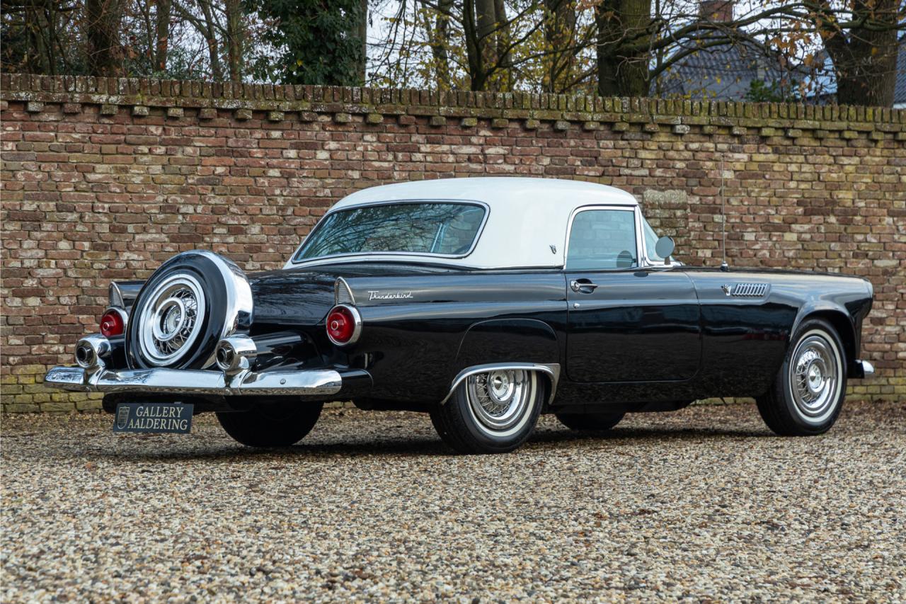 1955 Ford Thunderbird Convertible Coup&eacute; &ldquo;Continental kit&rdquo;