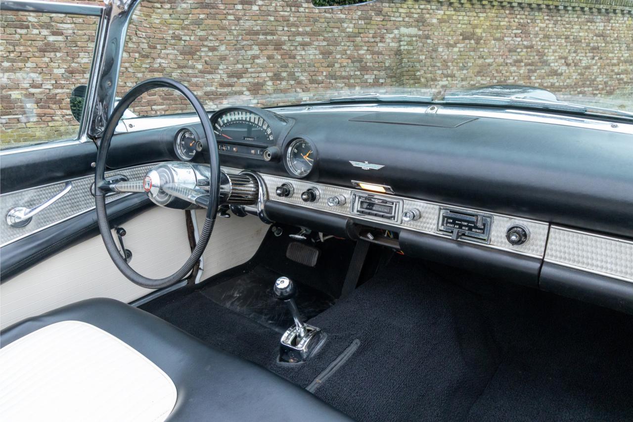 1955 Ford Thunderbird Convertible Coup&eacute; &ldquo;Continental kit&rdquo;