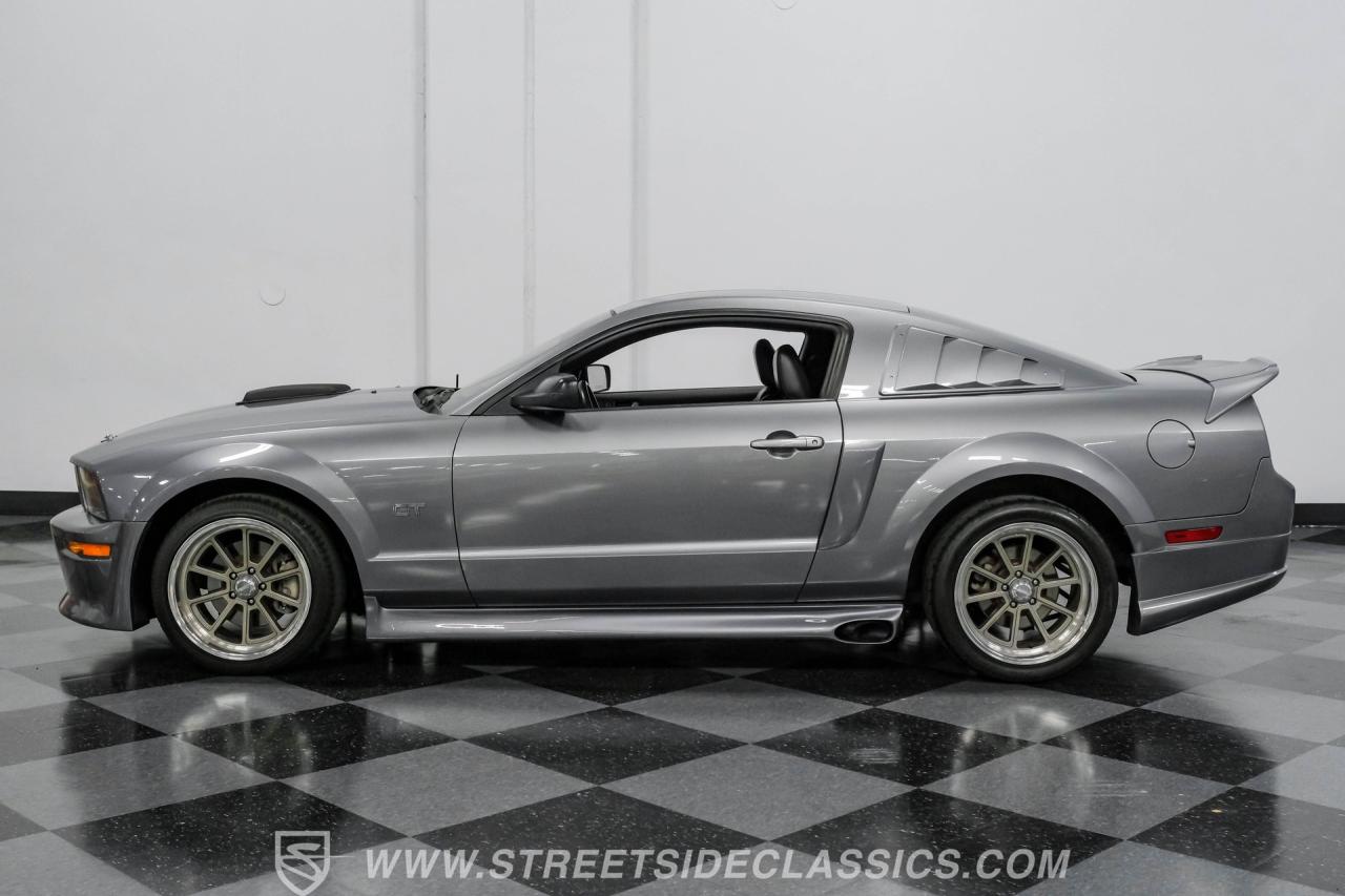 2006 Ford Mustang GT Eleanor Tribute