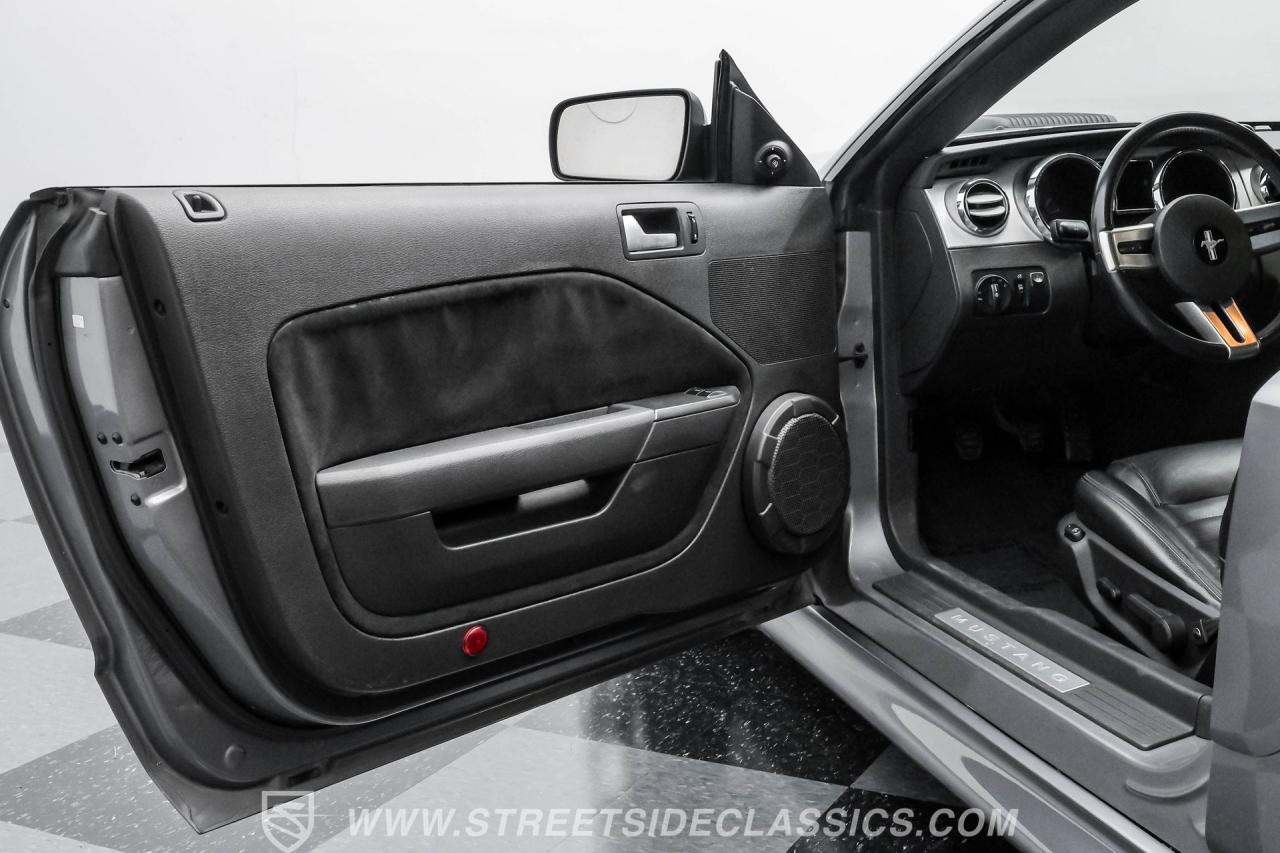 2006 Ford Mustang GT Eleanor Tribute