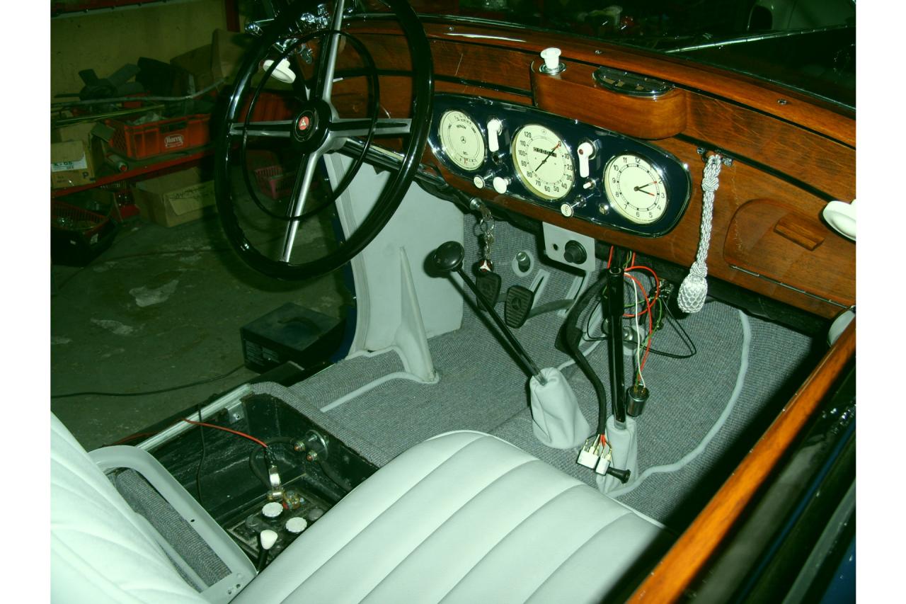 1935 Mercedes - Benz Mercedes Benz 200 Cabriolet C &ldquo;Bare metal-Frame off restoration&rdquo;