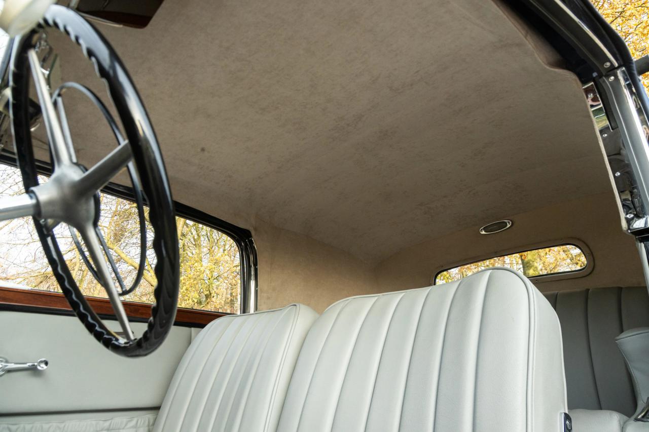 1935 Mercedes - Benz Mercedes Benz 200 Cabriolet C &ldquo;Bare metal-Frame off restoration&rdquo;