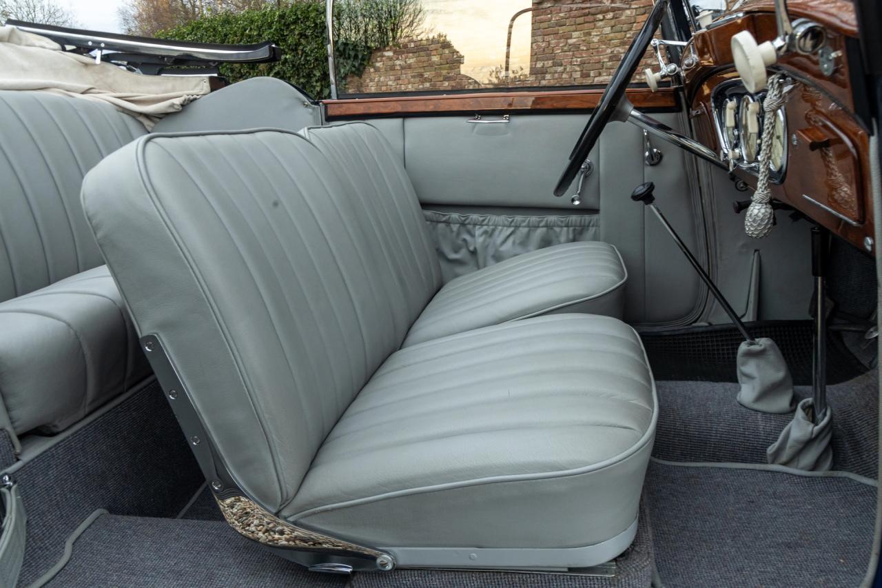 1935 Mercedes - Benz Mercedes Benz 200 Cabriolet C &ldquo;Bare metal-Frame off restoration&rdquo;