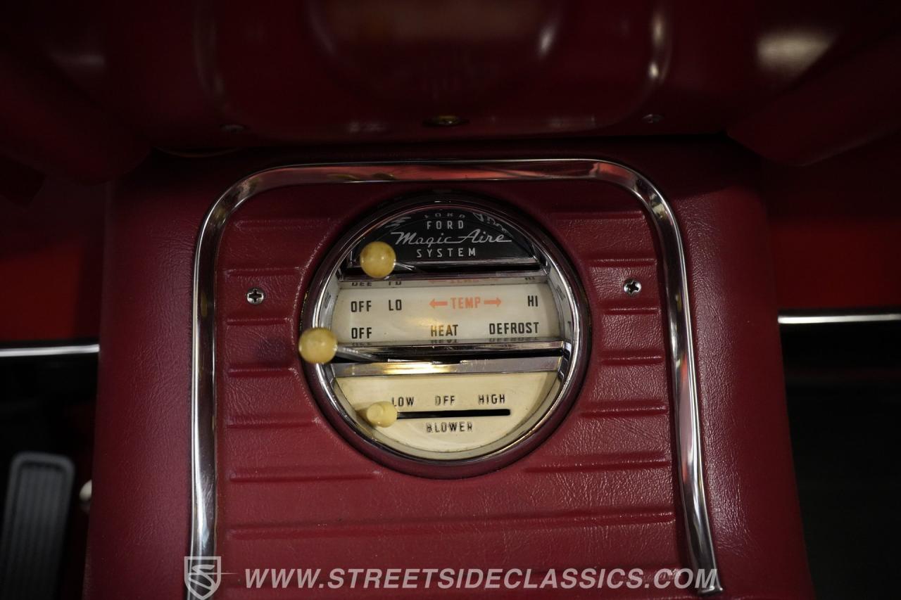 1959 Ford Thunderbird