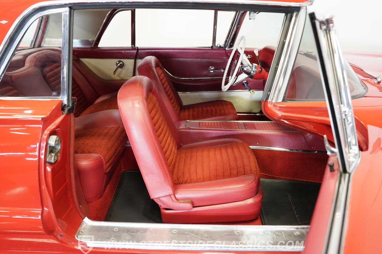 1959 Ford Thunderbird