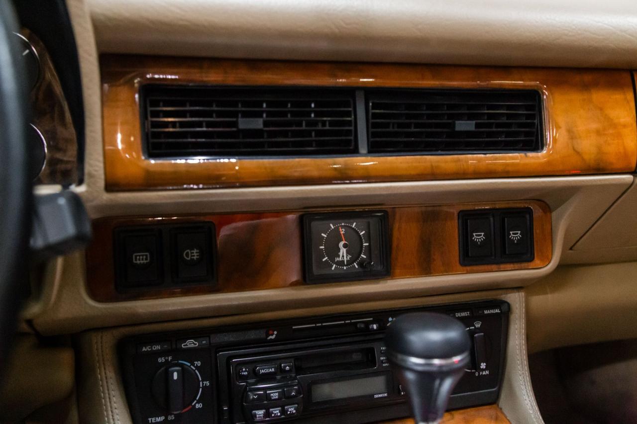 1995 Jaguar 40000 mile 6 cyl XJS