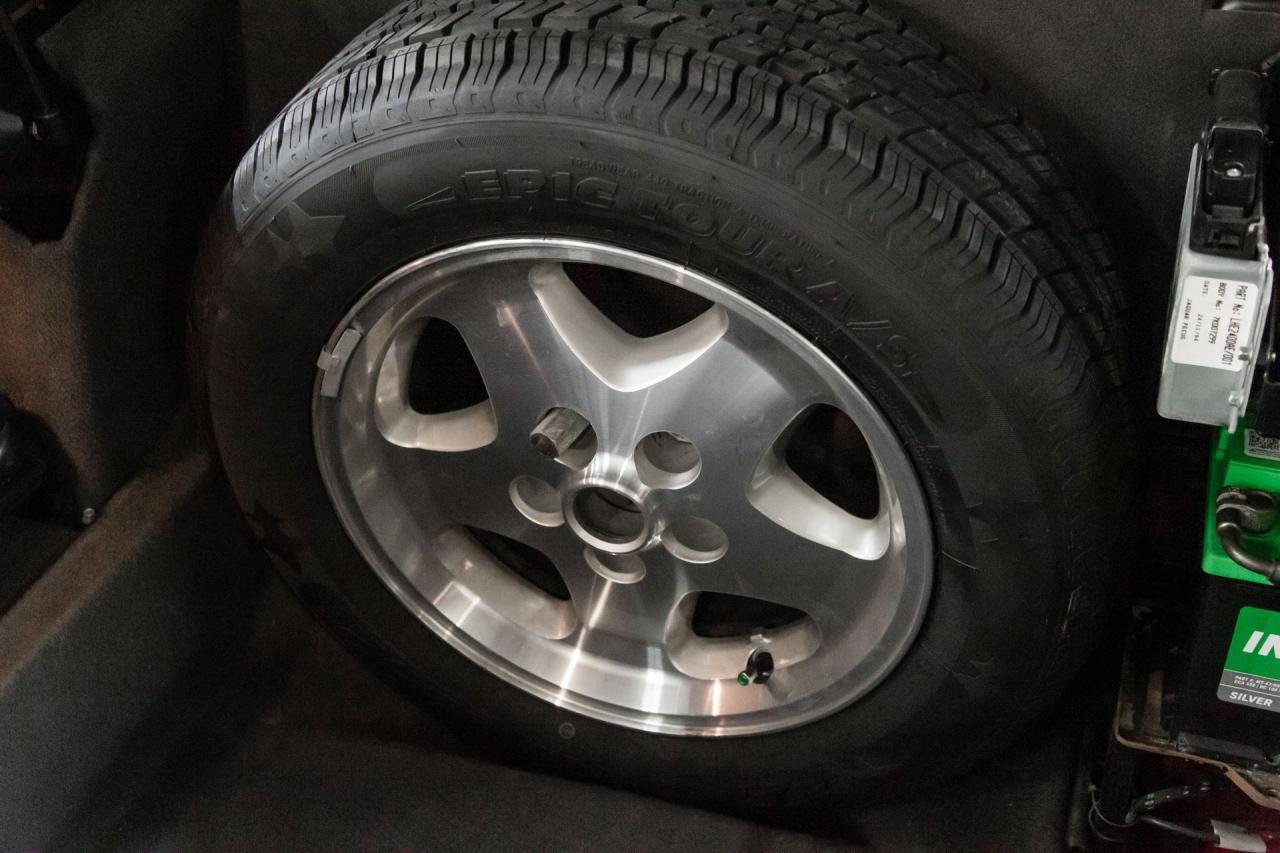 1995 Jaguar 40000 mile 6 cyl XJS