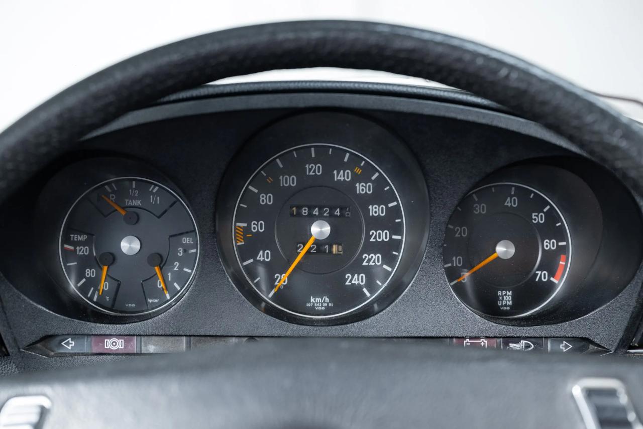 1973 Mercedes - Benz 350 SL R107